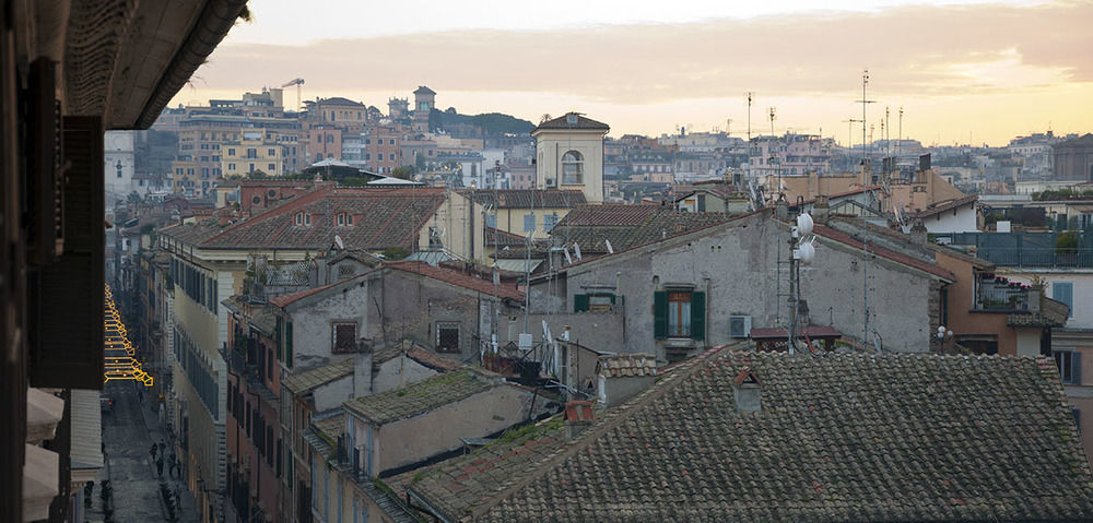 Apartmán Casa A Palazzo Borghese Řím Exteriér fotografie